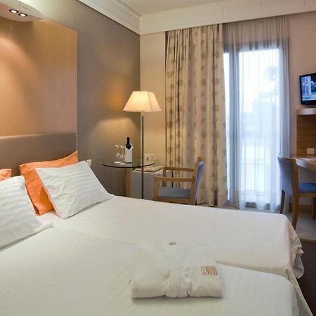 Central Hotel Athena Bagian luar foto