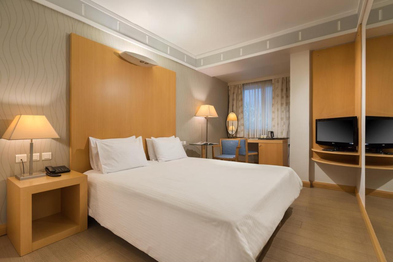 Central Hotel Athena Bagian luar foto