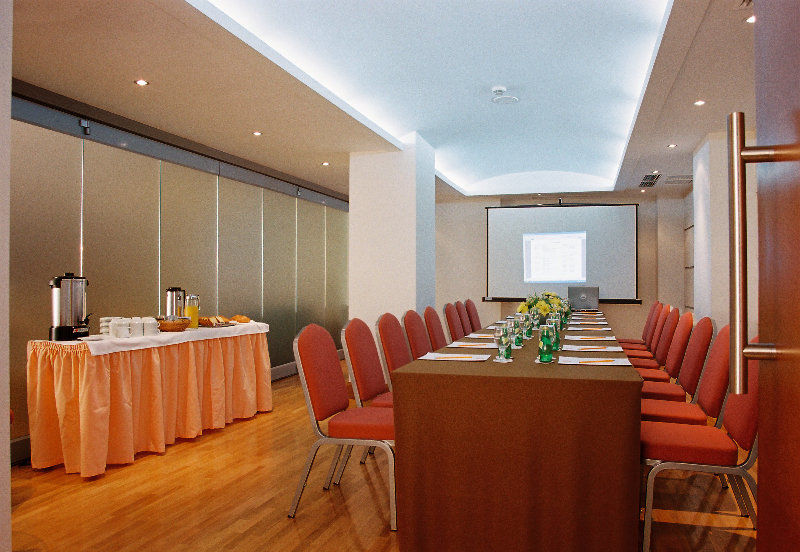 Central Hotel Athena Bagian luar foto