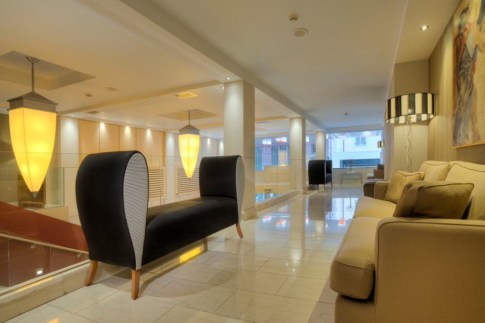 Central Hotel Athena Bagian luar foto